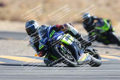 media/Jan-10-2025-CVMA Friday Practice (Fri) [[489e0da257]]/Group 4 and Trackday/Session 4 (Turn 16)/